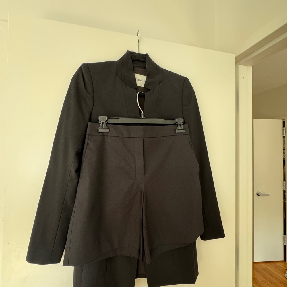 Babaton Tailored Shorts